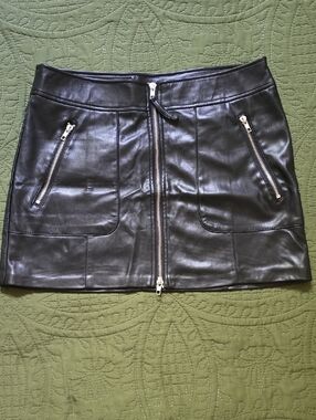 Steve Madden Black Faux Leather Zip-Front Mini Skirt